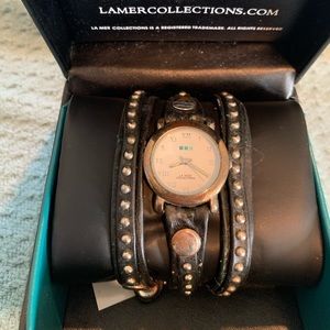 La Mer Collections Black Silver Stud Wrap Watch